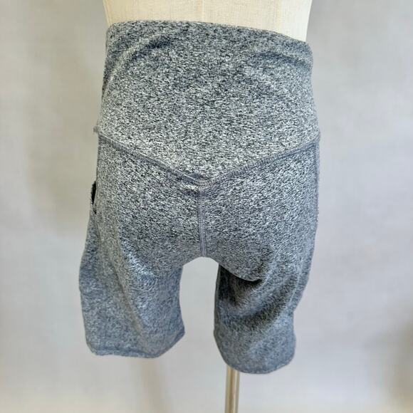Zobha gray space dye twist crop top and biker short set Size Medium - Picture 5 of 16